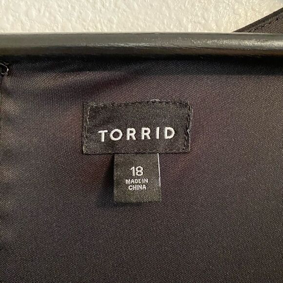 Torrid Classic Black Midi Dress Size 18 - Picture 4 of 10